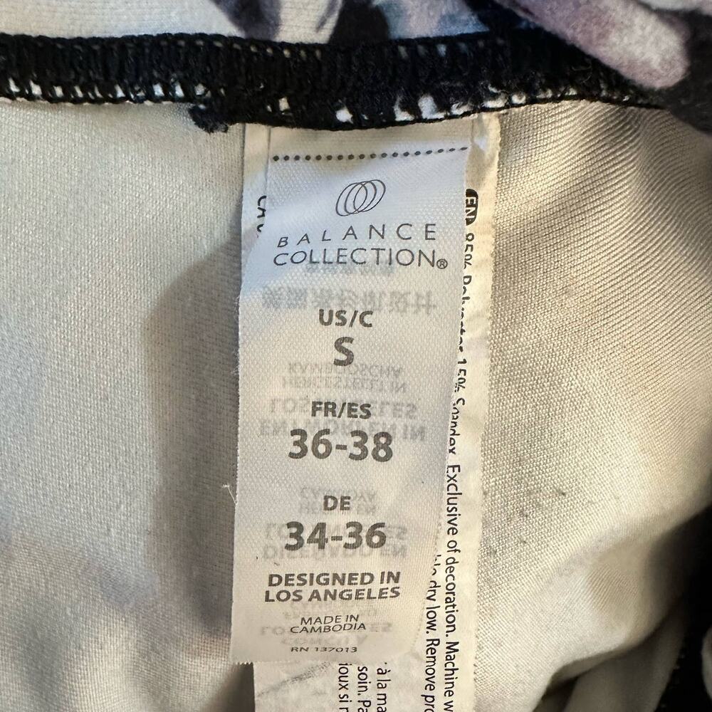 Balance Collection Womens size Small Eclipse Printed Capri Floral Leggings - Picture 8 of 9